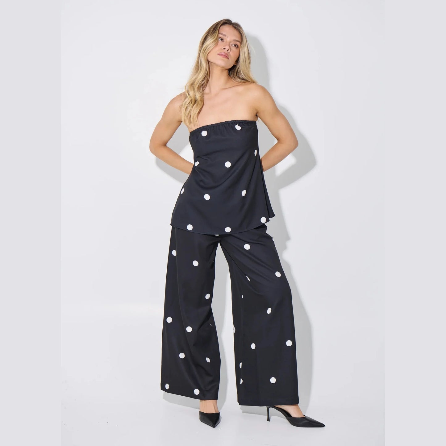 conjunto elvira - elegancia con un toque divertido