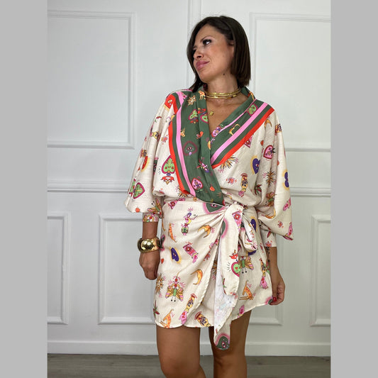 Vestido Corto con Estampado - Elegancia y Estilo para Realzar tu Figura