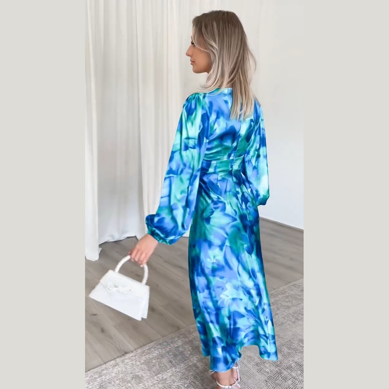 vestido midi - invitacion a brillar con naturalidad